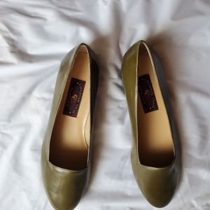 Charter club women's shoes NEW 8B olive green